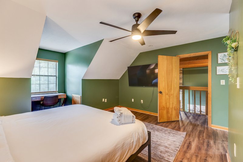 Hidden Hollow Lodge
