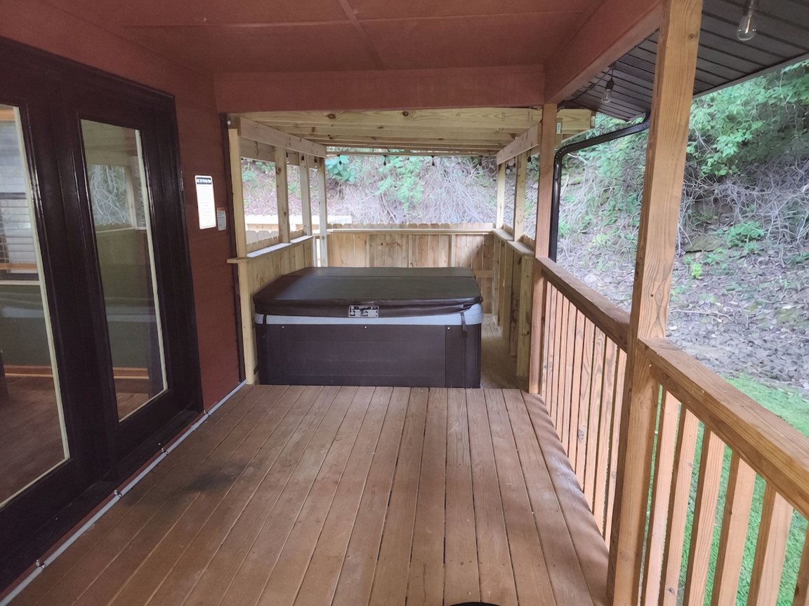 Hot Tub · Porch