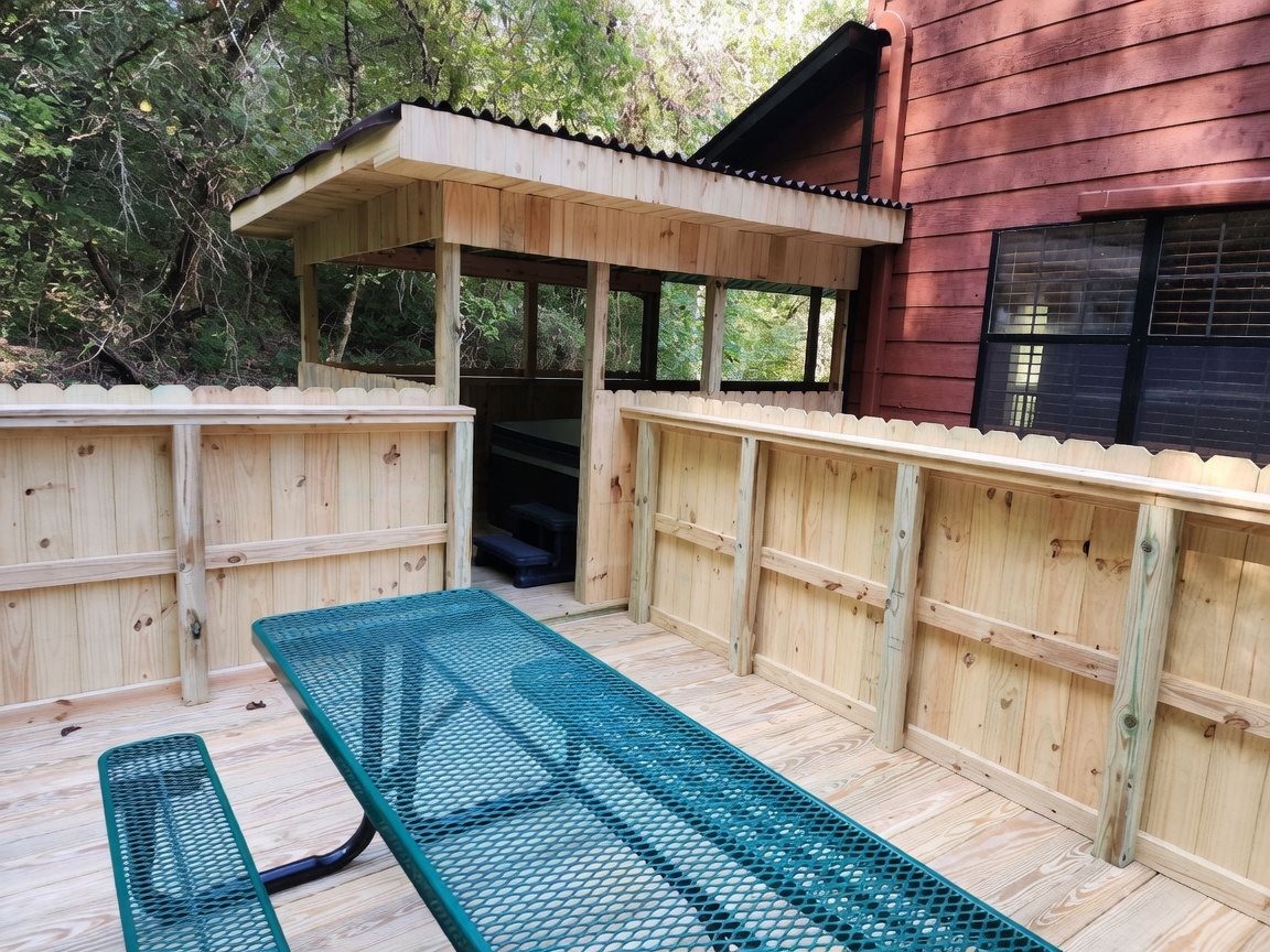 Hidden Hollow Lodge